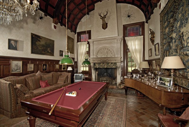 Chateau Des Perdrix France Villa Castle Halloween